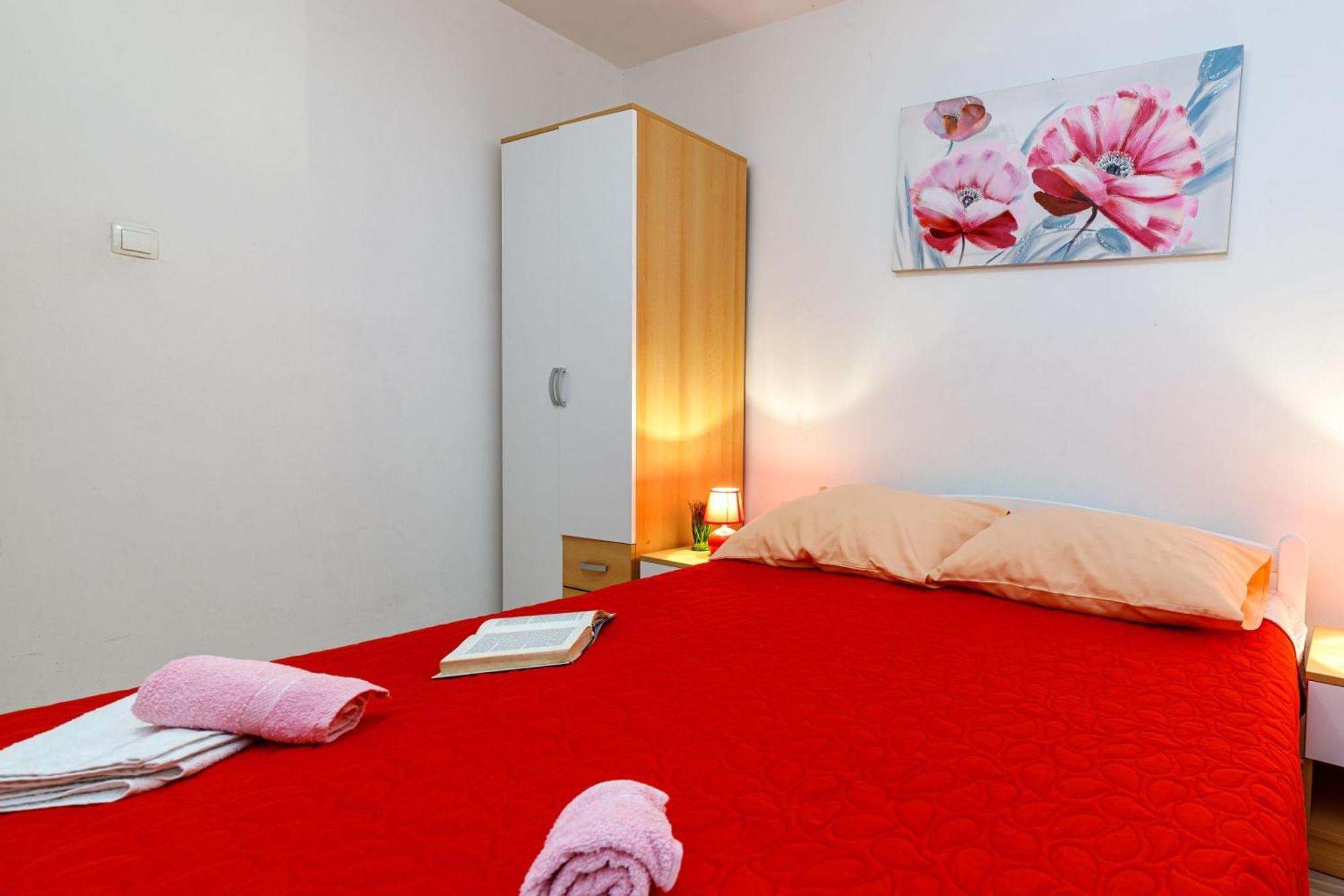 Seaview Apartment Tina Krk Island - Happy Rentals Krk Town Buitenkant foto