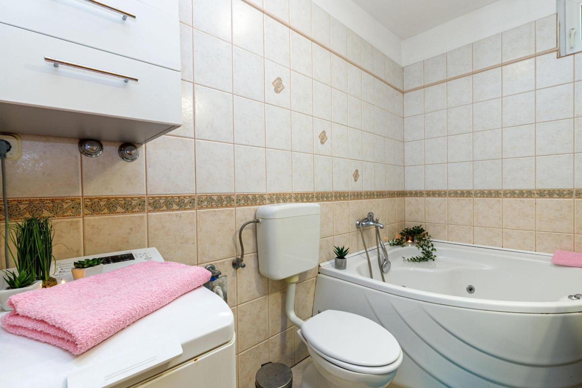 Seaview Apartment Tina Krk Island - Happy Rentals Krk Town Buitenkant foto